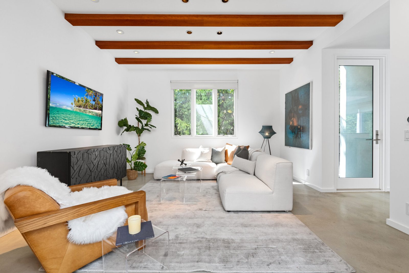 Beautiful Burbank Home Staged by Mid Modern Designs at 211 S Valley St, Burbank, CA 91505 (2)