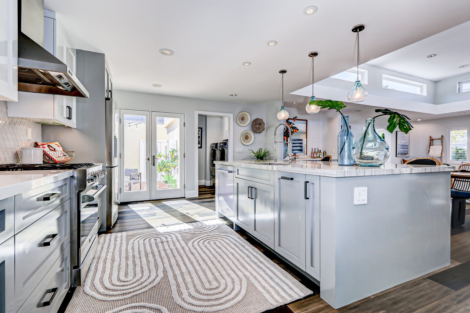 Home Staging by Mid Modern Designs at 110 N Juanita Ave Redondo Beach, CA 90277 (11)