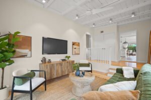 Staged Home by Mid Modern Designs at 3441 Buckingham Rd, Los Angeles, CA 90016 (4)